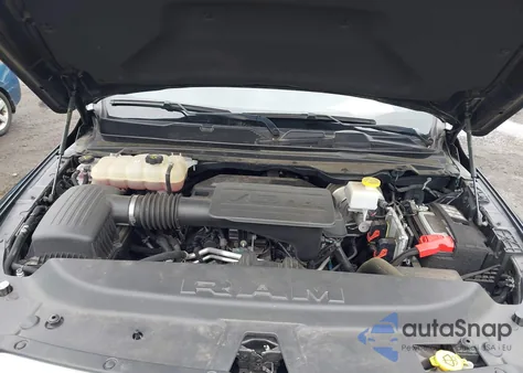 2021 Ram 1500 Big Horn 4X4 5'7 Box z USA, uszkodzony, nr VIN 1C6RRFFG8MN540068